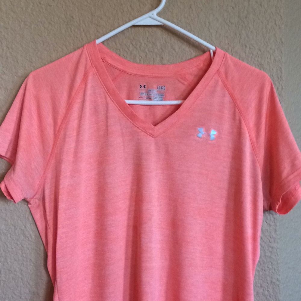 Under Armour Heat Gear Moisture Wicking Lg Shirt
